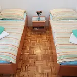 Rooms Zima Bed & Breakfast